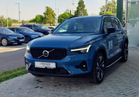 Volvo XC40 B4 ULTRA DARK 7S 197 + 14 CP Aut 7tr