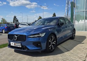 Volvo S60 B5 197CP AT Momentum FWD